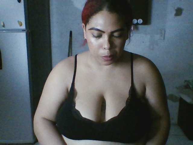Marce2 live cam on BongaCams
