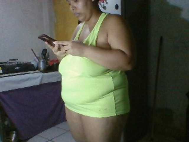 Marce2 live cam preview