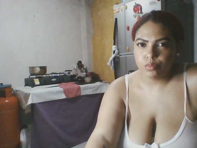 Marce2 live cam on BongaCams