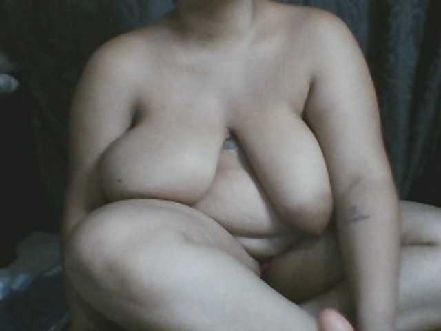Marce2 live cam on BongaCams
