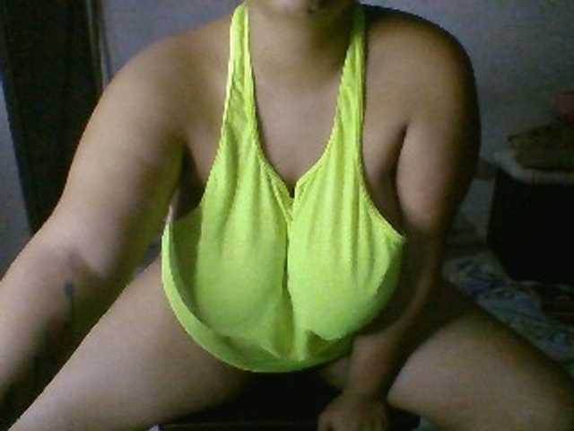 Marce2 live cam on BongaCams