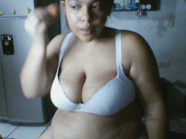Marce2 live cam on BongaCams