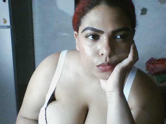 le modèle Marce2 est en webcam porno dans un show sur le site bongacams, il possède les tags suivants: Latino/Hispanic,Redhead,Shaved