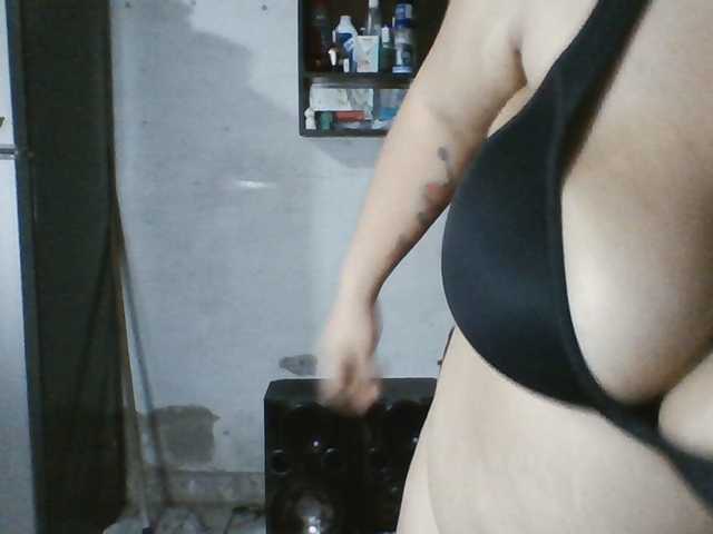 Marce2 live cam preview