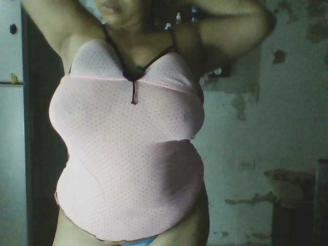 Marce2 live cam on BongaCams