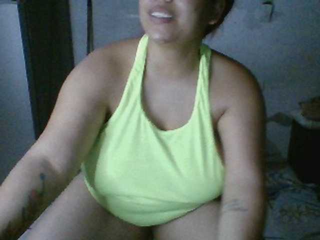 Marce2 live cam preview