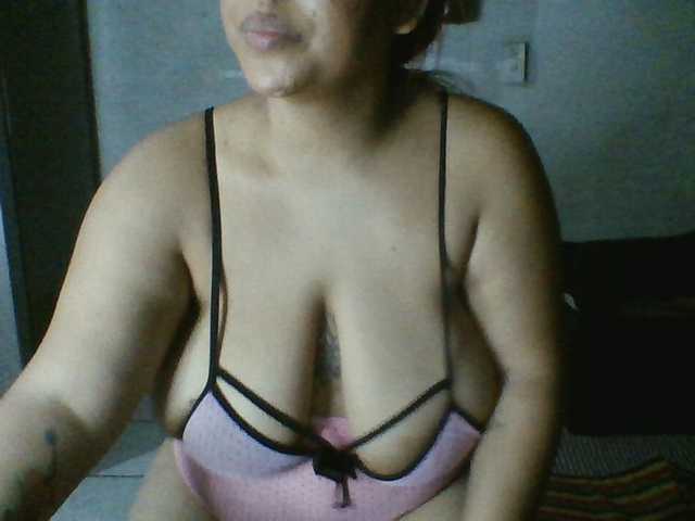 Marce2 live cam on BongaCams