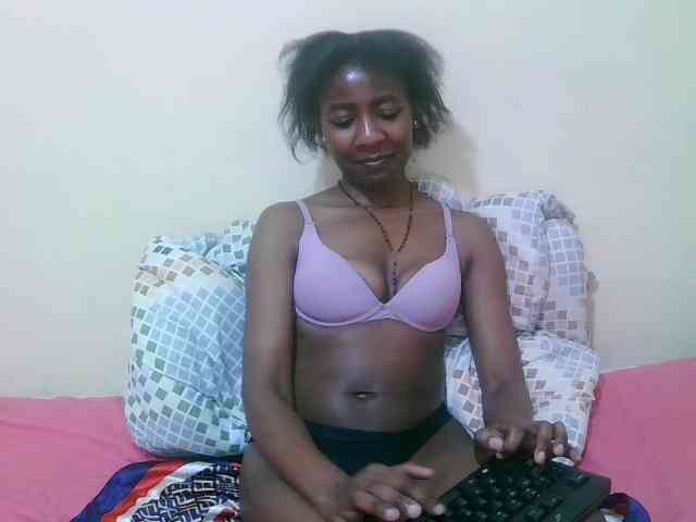pretty-alice webcam