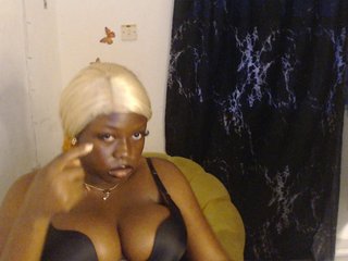 Eboni-hotboobs