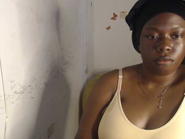 Eboni-hotboobs