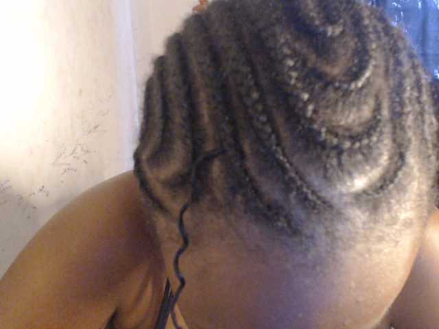 Eboni-hotboobs live cam on BongaCams
