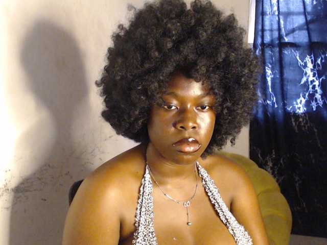 Eboni-hotboobs