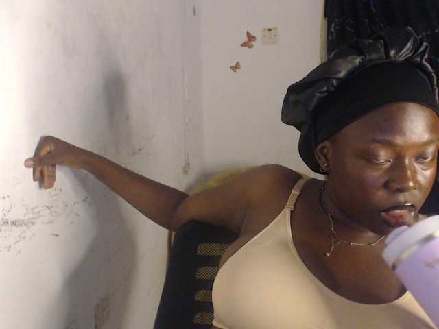 Eboni-hotboobs