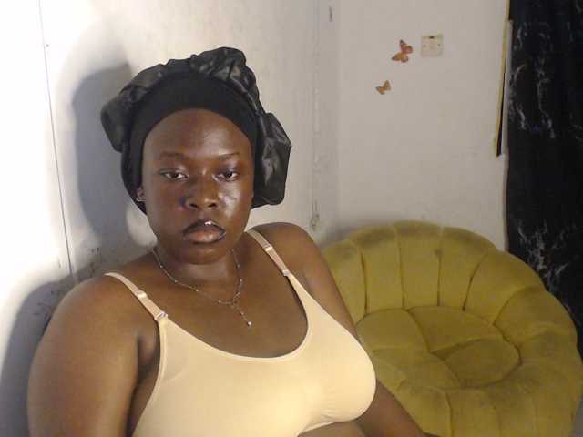 Eboni-hotboobs