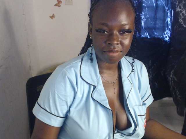 Eboni-hotboobs