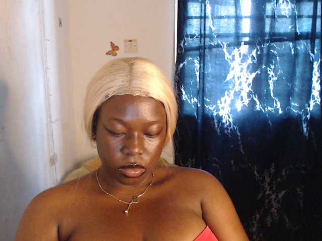 Eboni-hotboobs
