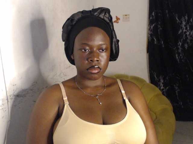Eboni-hotboobs