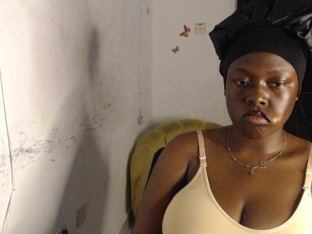 Eboni-hotboobs