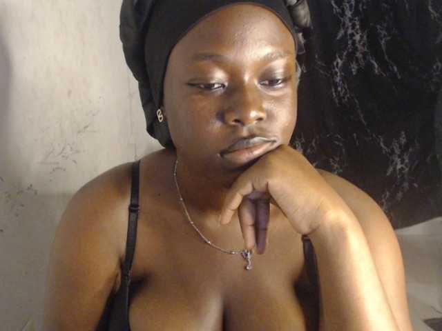 Eboni-hotboobs