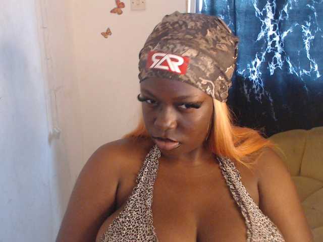 Eboni-hotboobs