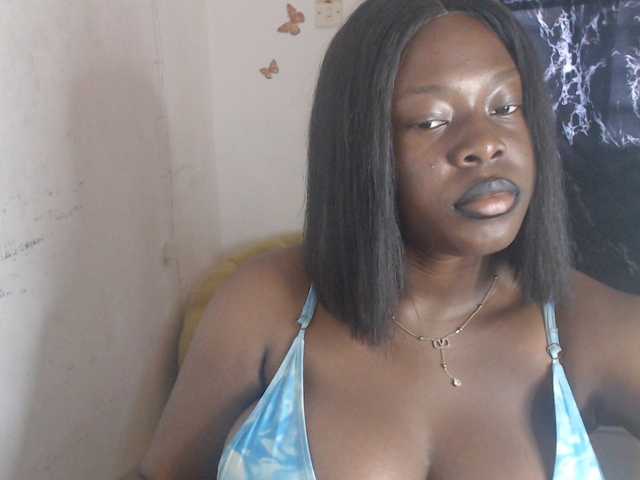 Eboni-hotboobs