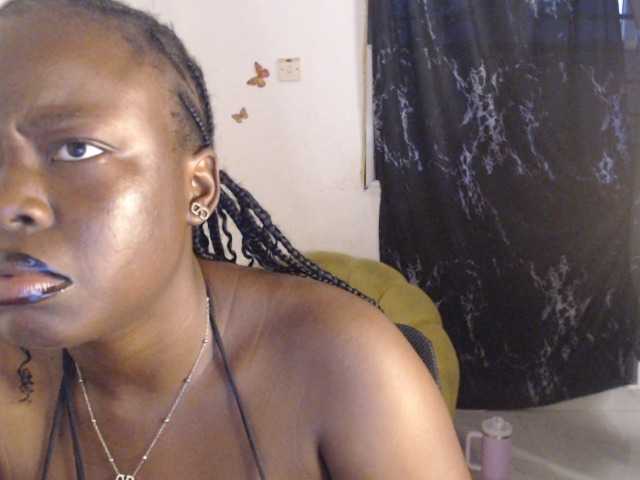 Eboni-hotboobs