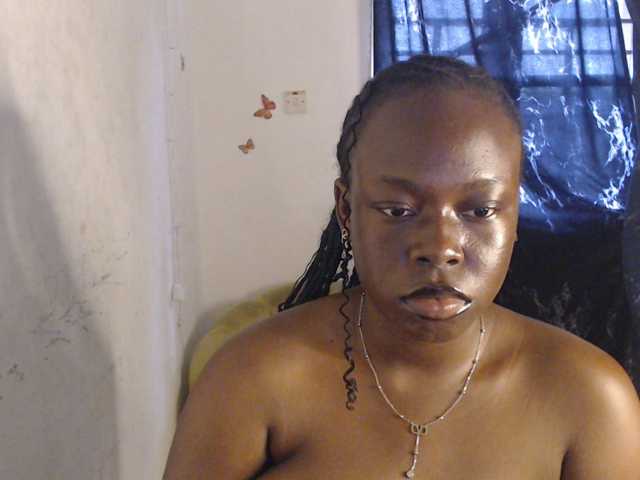 Eboni-hotboobs