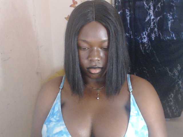 Eboni-hotboobs