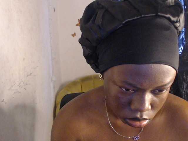 Eboni-hotboobs