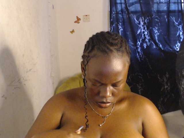 Eboni-hotboobs
