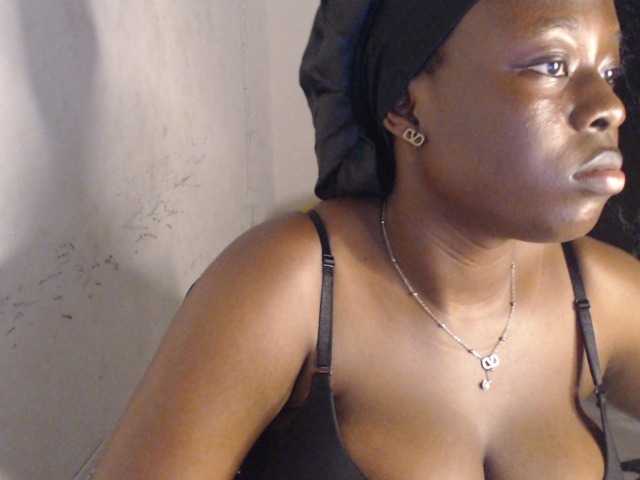 Eboni-hotboobs