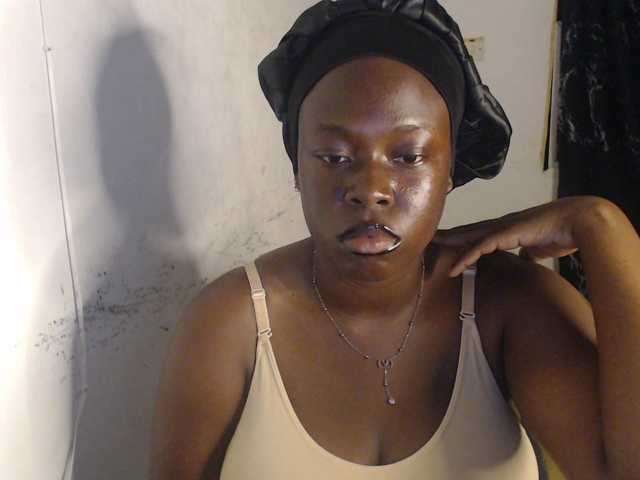Eboni-hotboobs