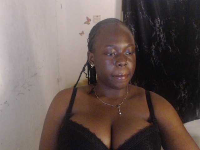 Eboni-hotboobs