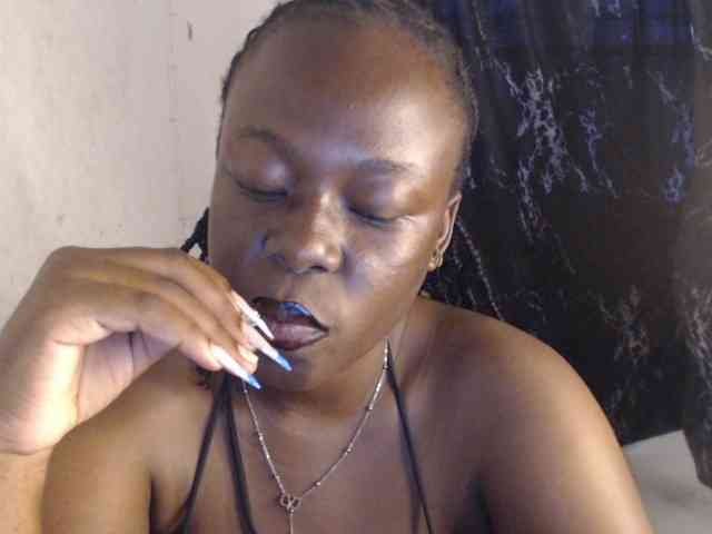 Eboni-hotboobs