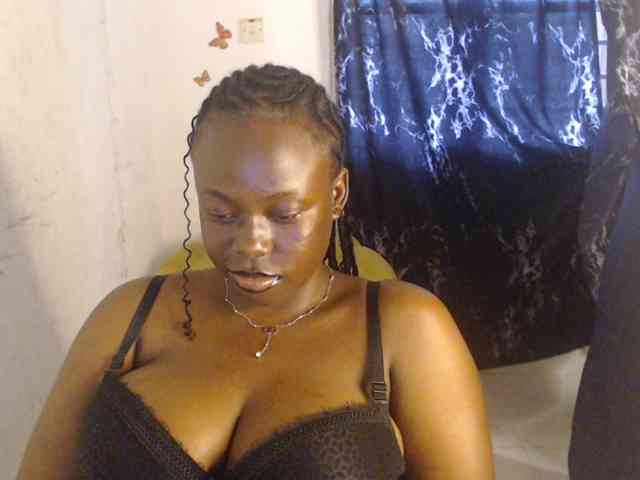 Eboni-hotboobs