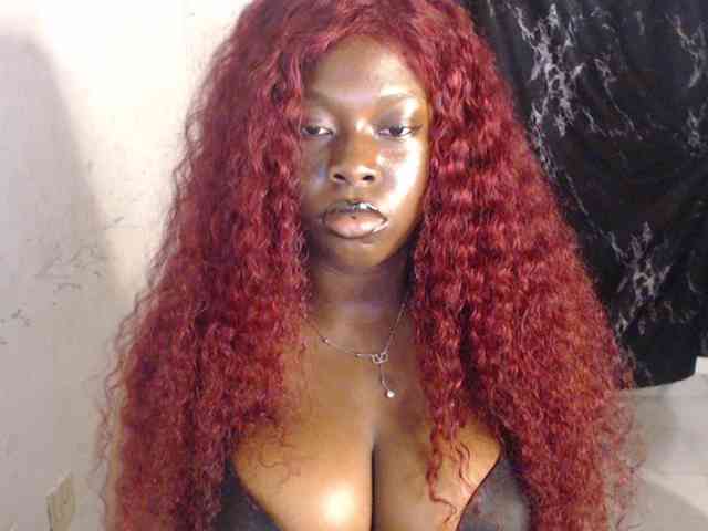 Eboni-hotboobs