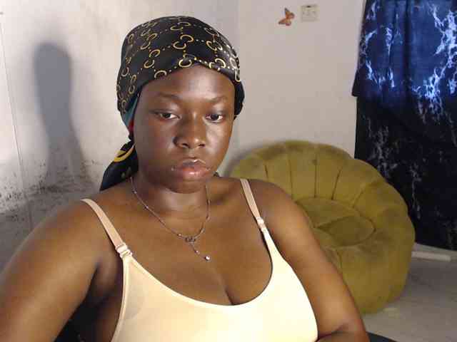 Eboni-hotboobs
