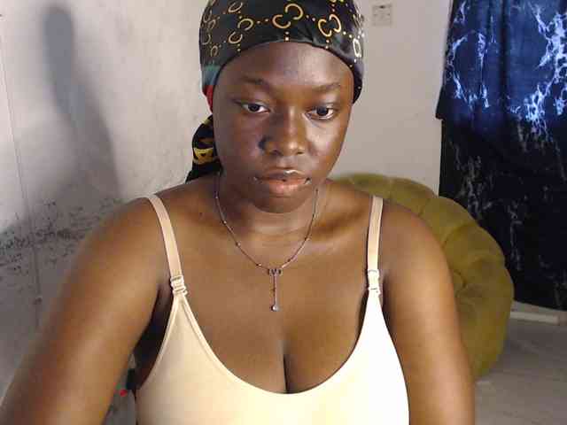 Eboni-hotboobs