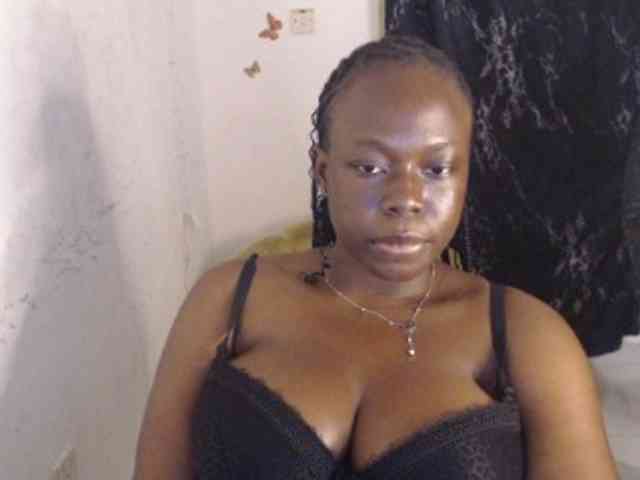 Eboni-hotboobs