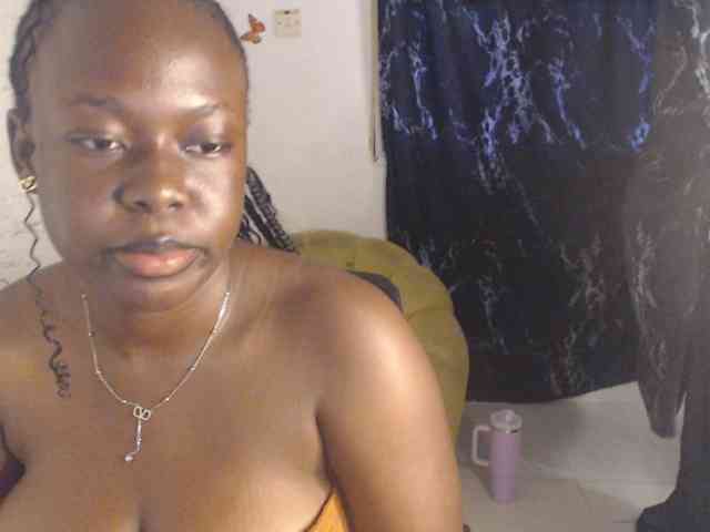 Eboni-hotboobs