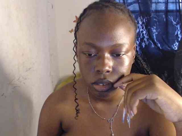 Eboni-hotboobs