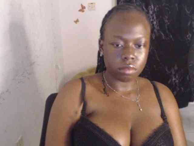 Eboni-hotboobs
