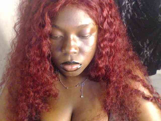 Eboni-hotboobs