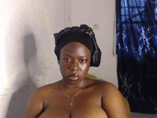 Eboni-hotboobs Eboni-hotboobs