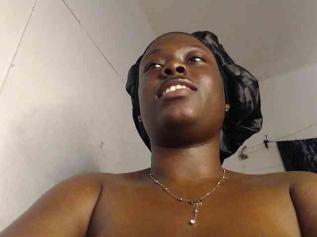 Eboni-hotboobs