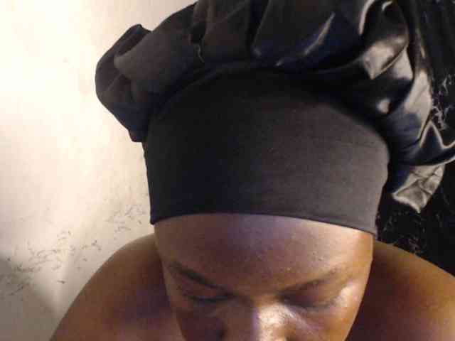 Eboni-hotboobs