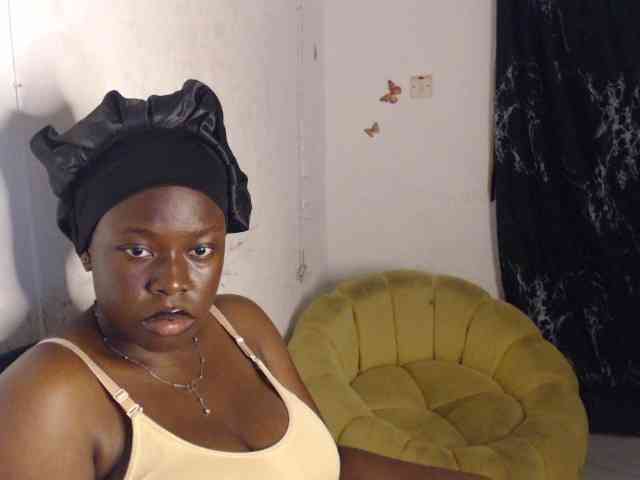 Eboni-hotboobs
