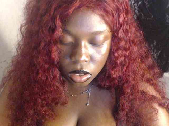 Eboni-hotboobs