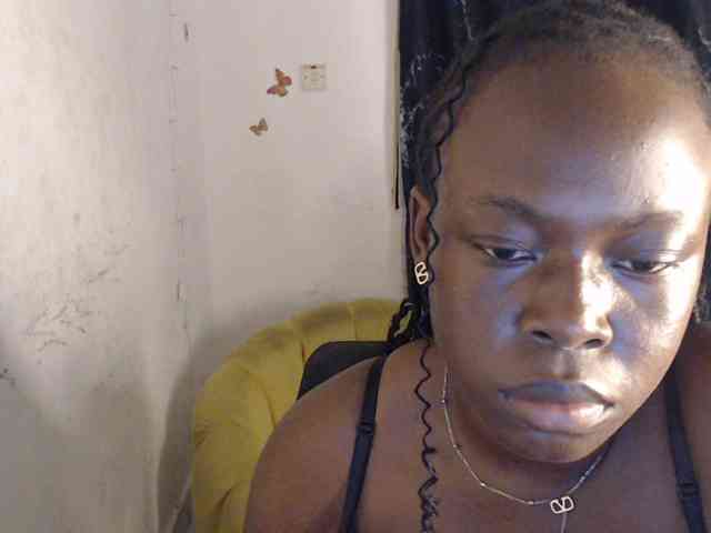 Eboni-hotboobs