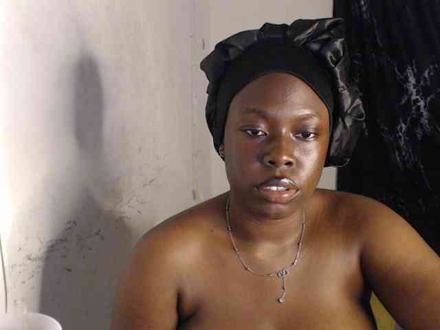 Eboni-hotboobs